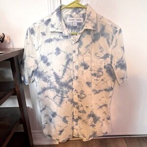 Old Navy casual button down t-shirt